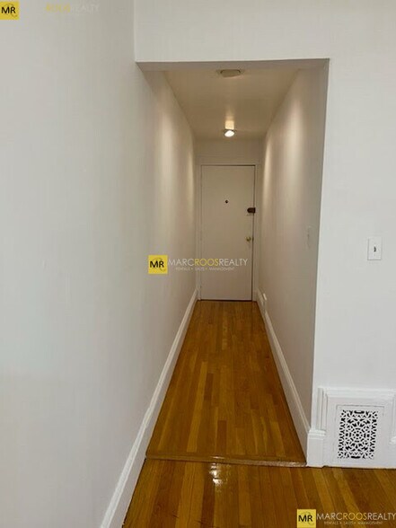 Building Photo - 698 Huntington Ave