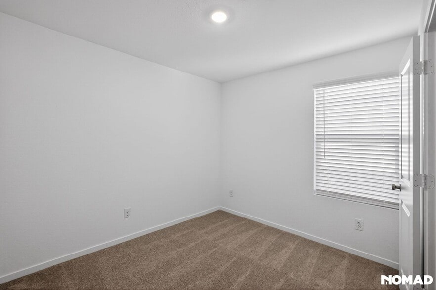 Building Photo - 12153 Steeplechase Dr