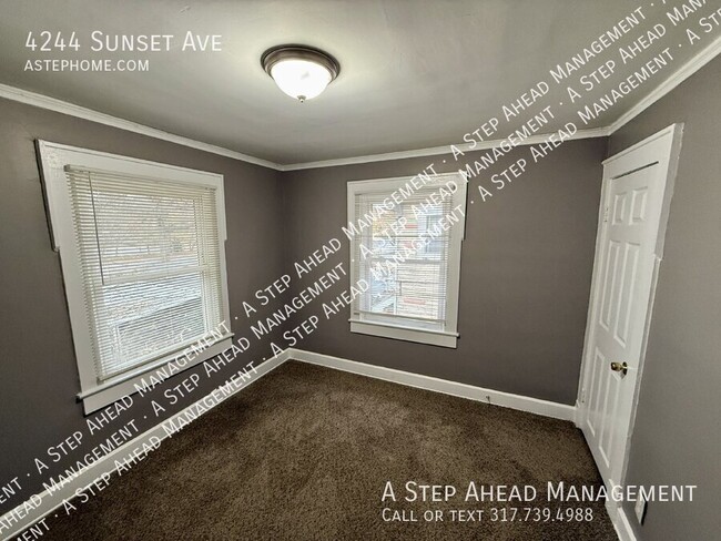 Building Photo - 4244 Sunset-3 Bed/2 Bath with bonus attic ...