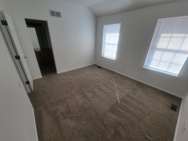 Primary Bedroom - 2908 W Long Cir