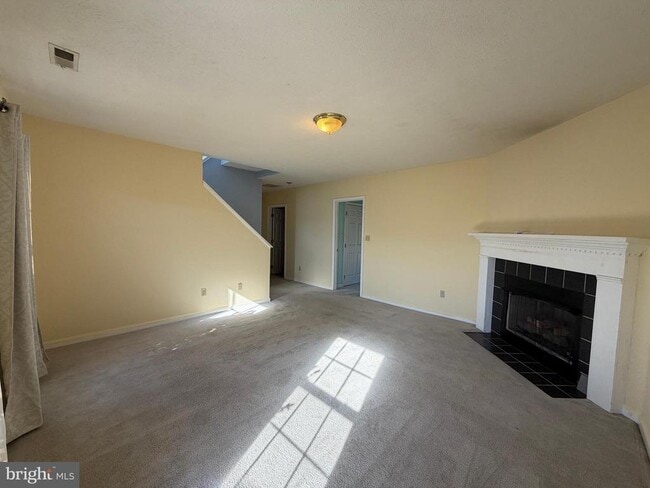 Building Photo - 104 New Kent Ct