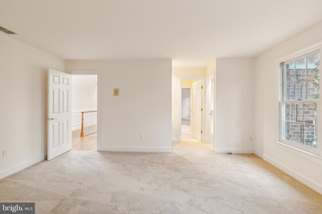 Building Photo - 2527 Hunter Mill Rd