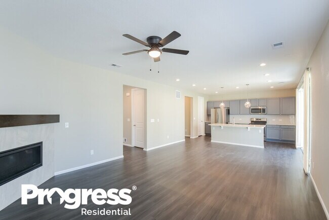 Building Photo - 3565 Makley Cir