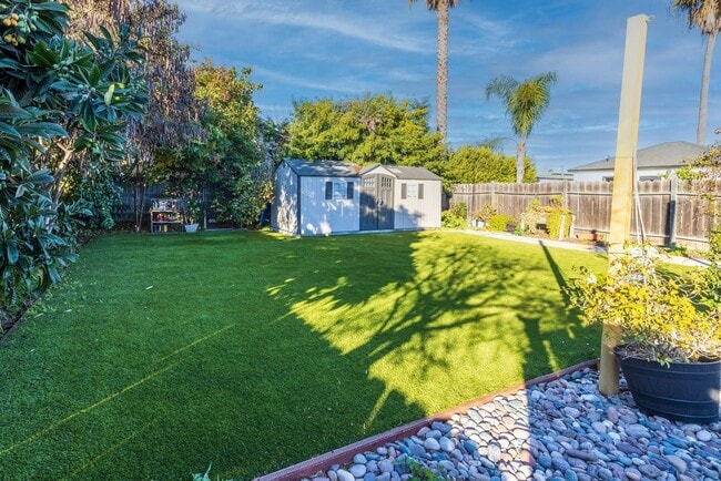 Building Photo - Charming Talmadge 2BR + Bonus Room