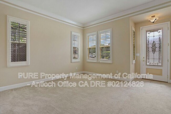 Building Photo - 4581 Bonraven Way