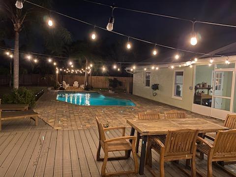 Building Photo - Pool home in Historic Tarpon Springs