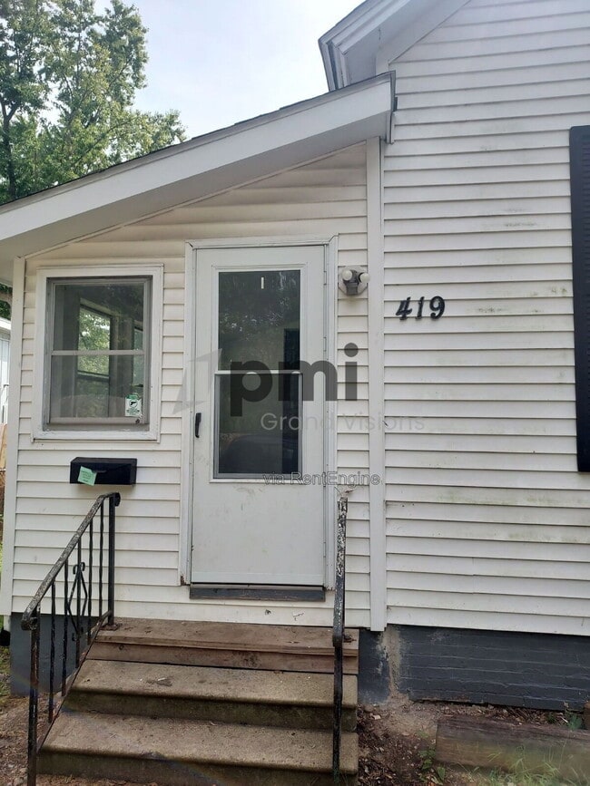 Building Photo - 419 E Peoria Ave