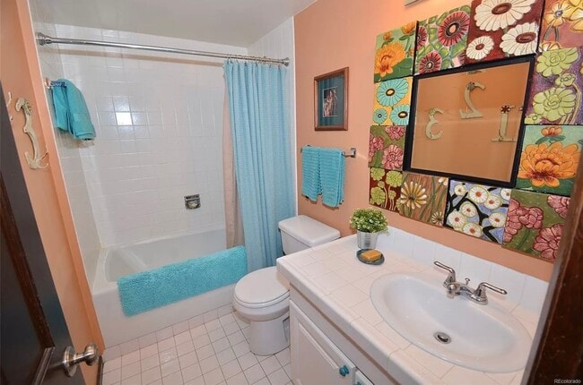 Building Photo - 3 Bedroom Townhome in Gleneagle