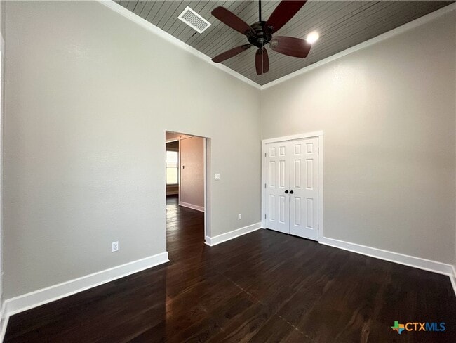 Building Photo - 111 N 5th St