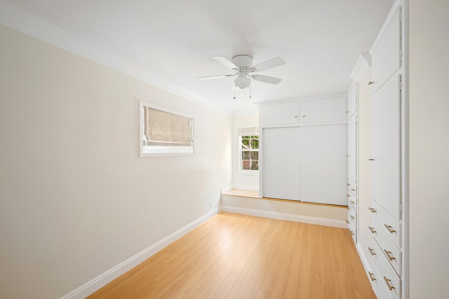 Building Photo - 3805 Los Olivos Ln