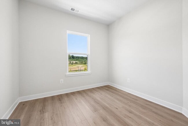 Building Photo - 1611 POTOMAC SHORES Pky