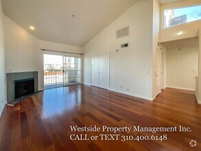 Building Photo - Mar Vista Upper 3Bd/2.5BA Multi-Level Condo