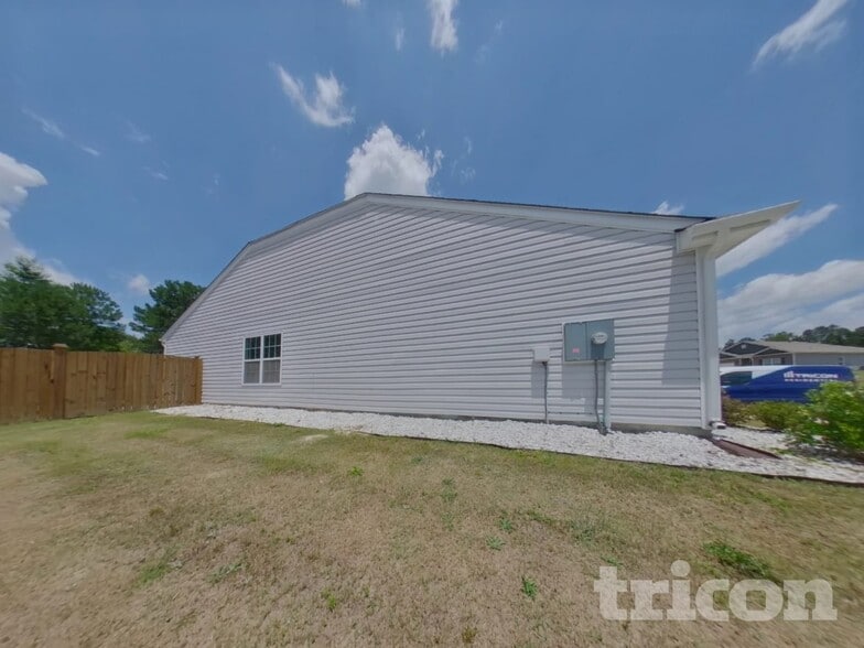 Building Photo - 122 Denali Cir