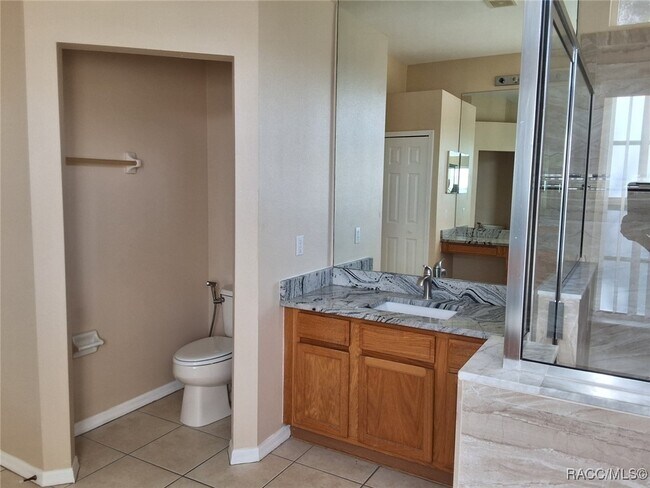 Building Photo - 1474 W Pringle Pl