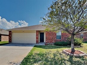 Building Photo - 12613 Carpenter Ln