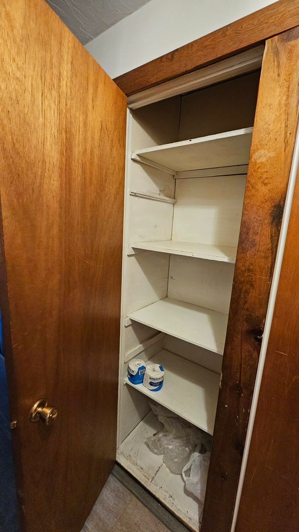 Building Photo - Farm House in Arlee