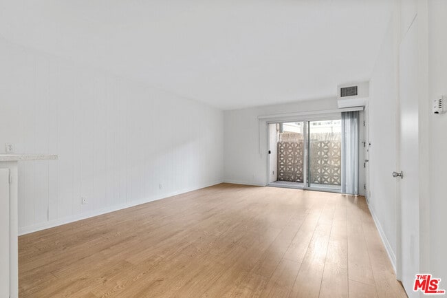 Building Photo - 7712 Pso Del Rey