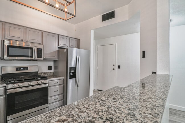 Building Photo - 5250 S Rainbow Blvd