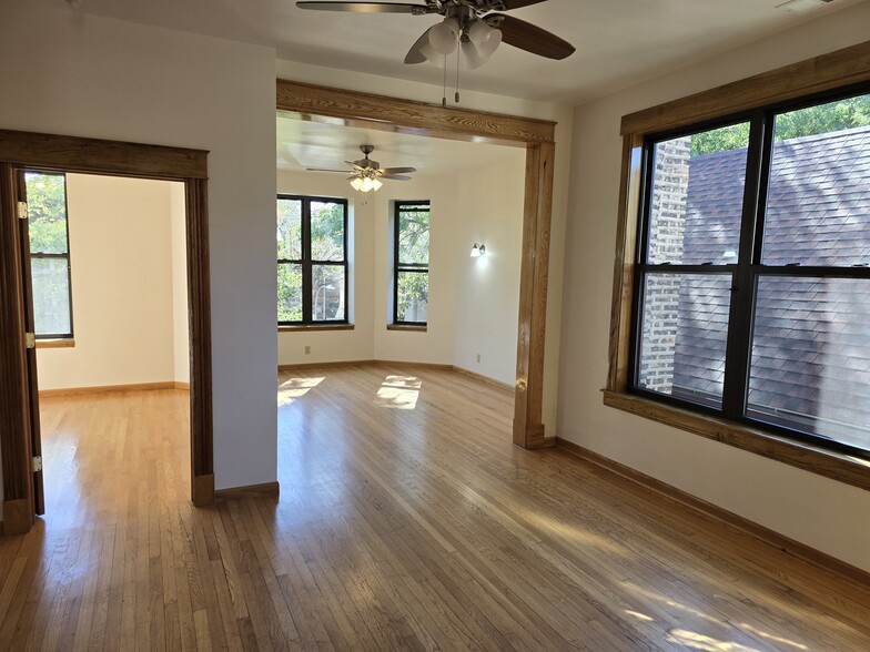 Living room-Front room - 3236 W Crystal St