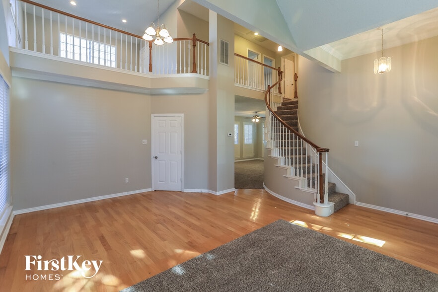 Building Photo - 311 Riverwalk Ln