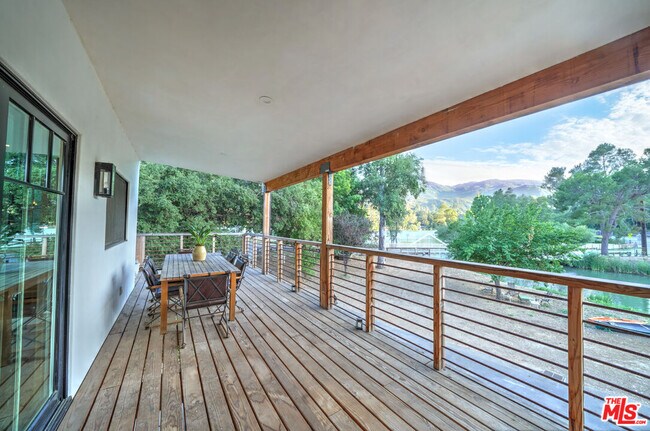 Building Photo - 2310 Laguna Cir Dr