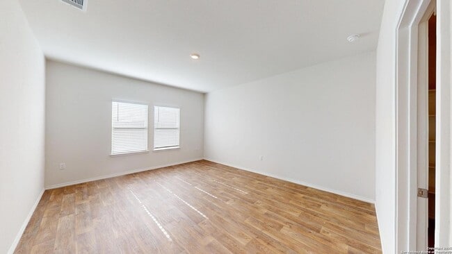 Building Photo - 2920 Panther Spg