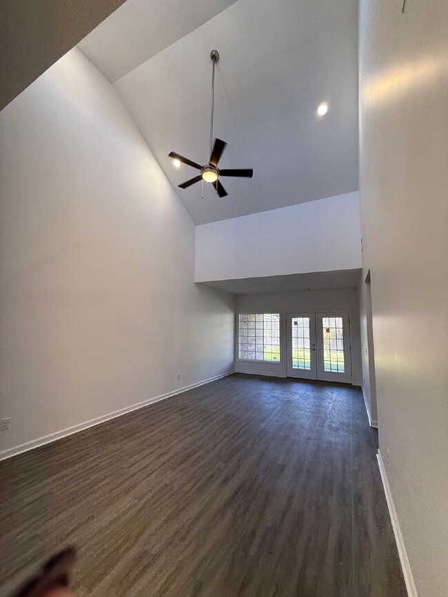 Building Photo - 3017 Olivia Ct