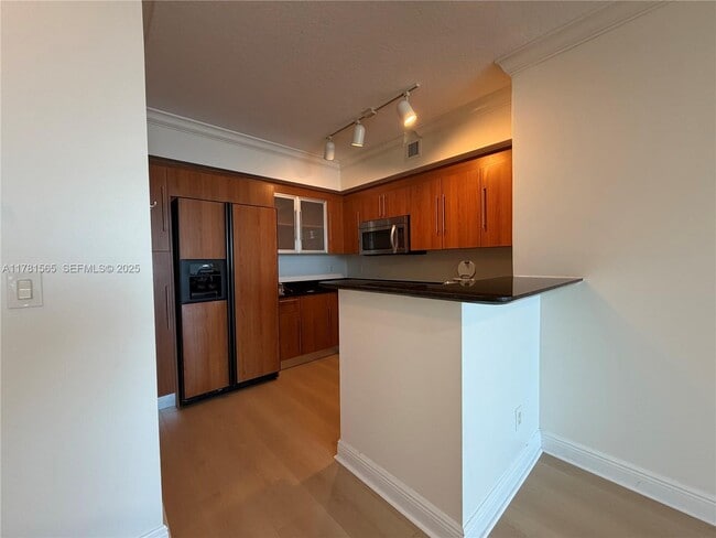 Building Photo - 325 S Biscayne Blvd