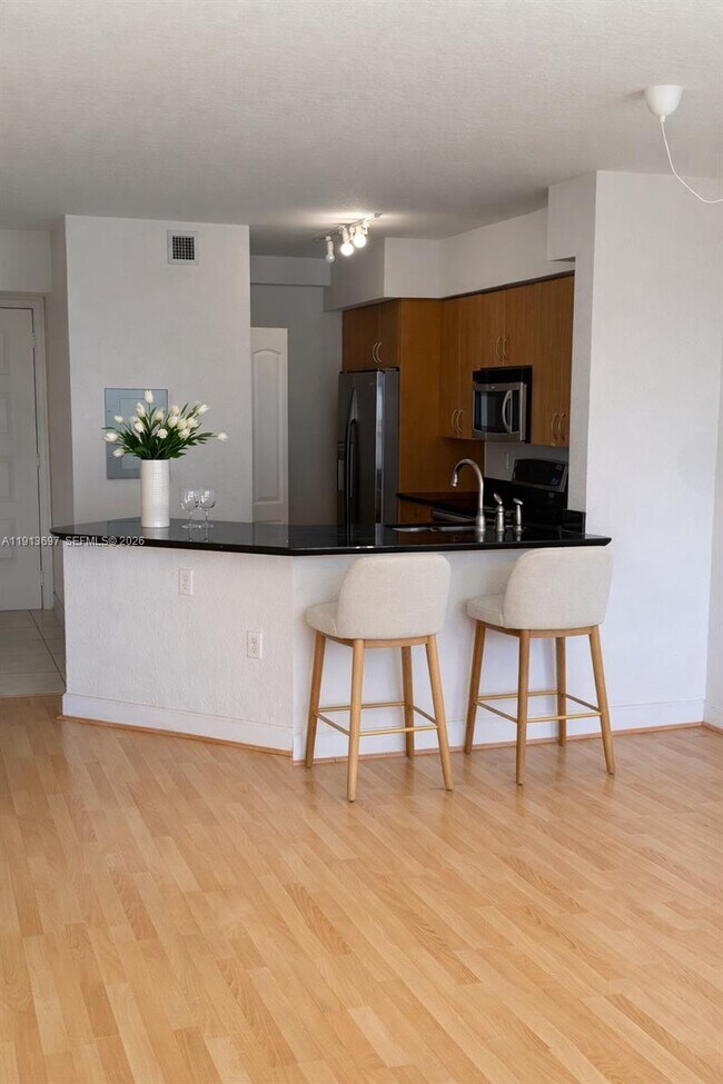 Building Photo - 1830 Radius Dr