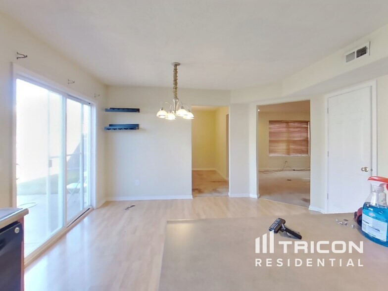 Building Photo - 8146 Birchfield Dr