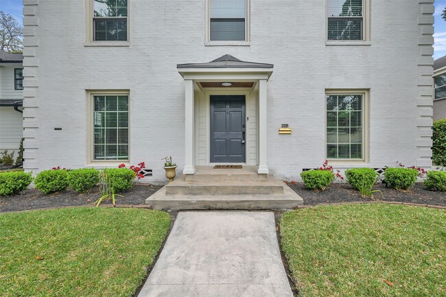 Building Photo - 3215 Milburn St