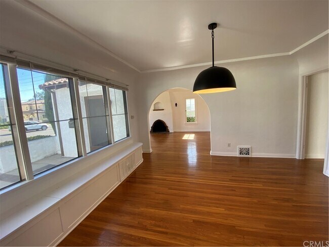 Building Photo - 5713 Temple City Blvd