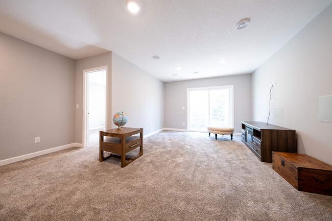 Building Photo - 1771 Emerson Ct