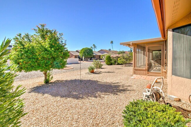Building Photo - 14743 W Yosemite Dr