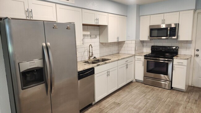 Building Photo - 6819 N 12th St