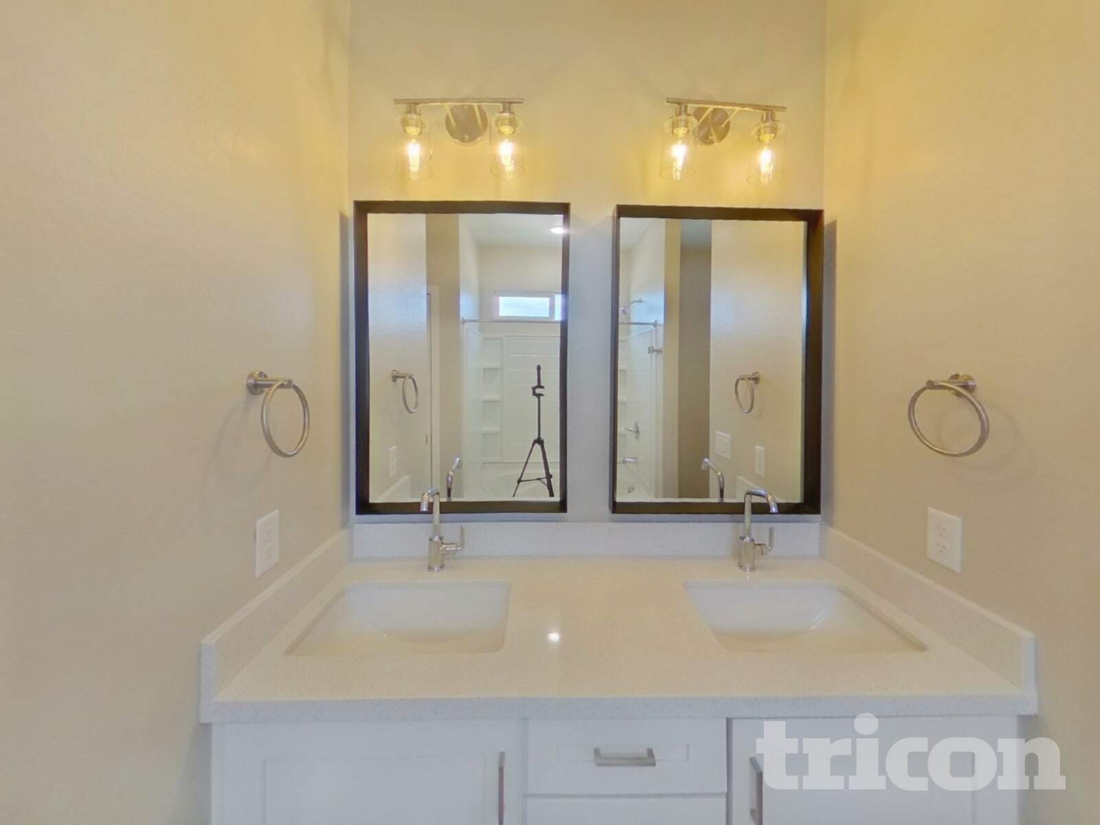 Building Photo - 4559 E Gary St