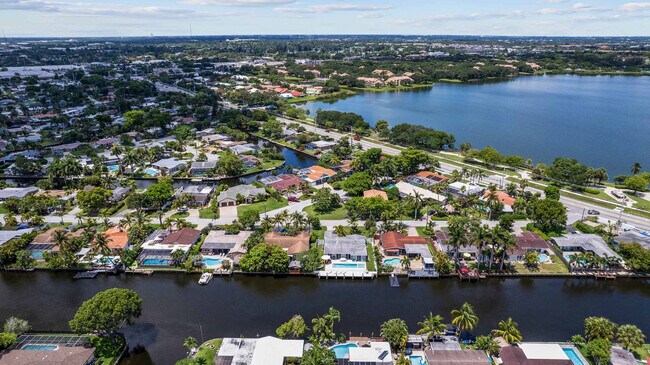 Building Photo - 2001 NW 36th St