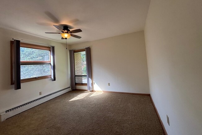 Building Photo - 2409 Fremont Ave