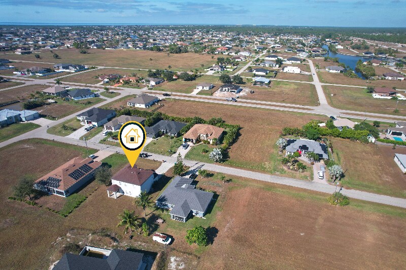 Building Photo - 3300 NW 15th Ln