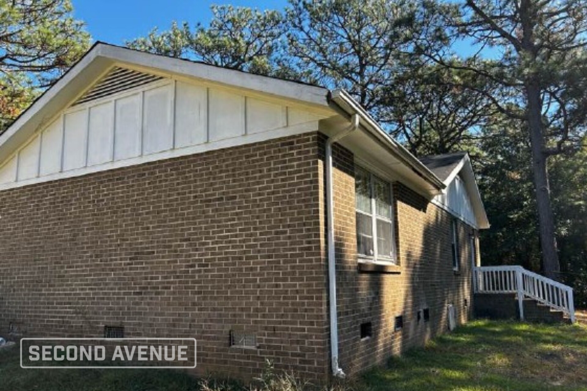 Building Photo - 4407 Golden Rd