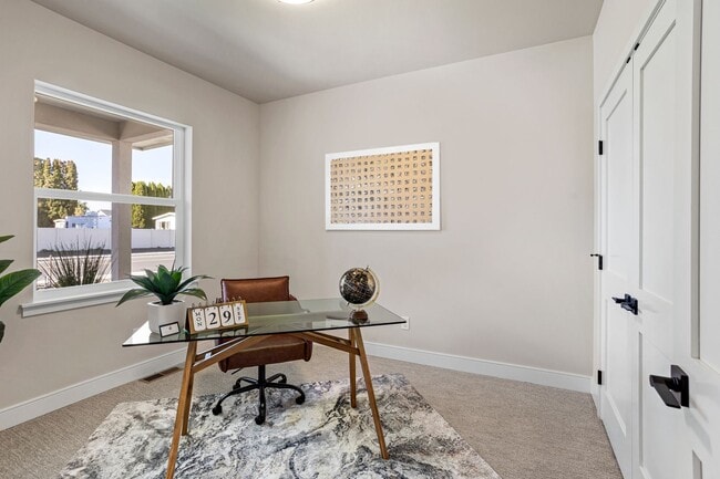 Building Photo - West Valley Luxury Townhome