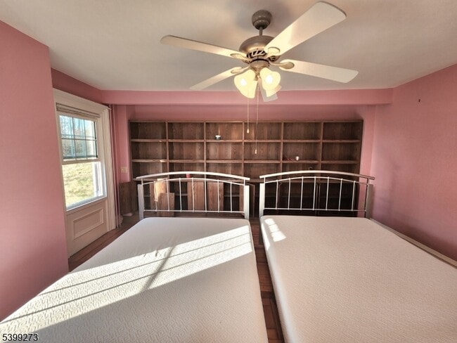 Building Photo - 340 NJ-94