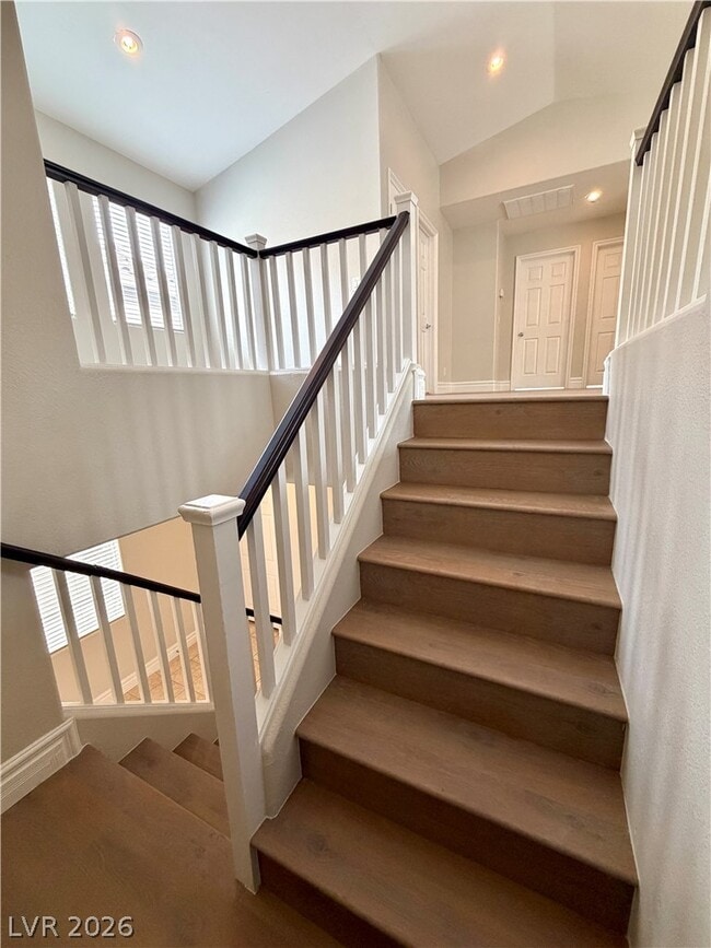 Building Photo - 299 Dogleg Dr