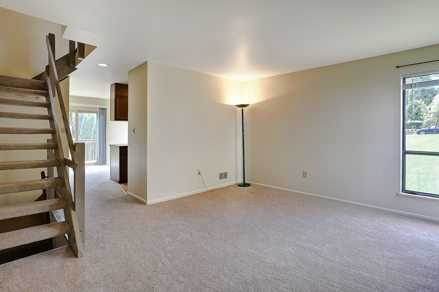 Living Room - 329 N 17th St