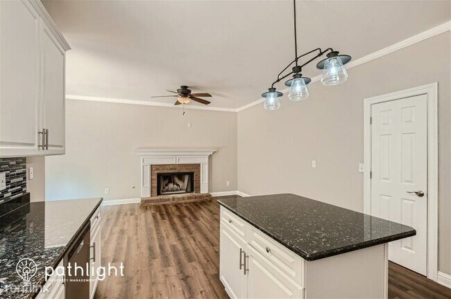 Building Photo - 1201 Eldon Pointe Northwest UNIT