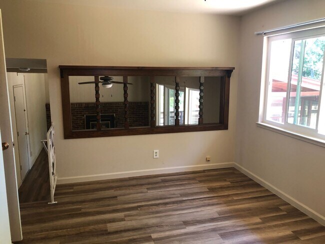 Building Photo - Gorgeous 4 Bedroom El Dorado Hills Home on Private Cul-De-Sac!