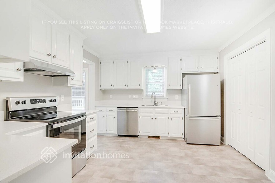 Building Photo - 4816 John White Dr