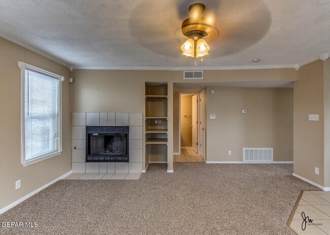 Building Photo - 10789 Pleasant Sand Dr