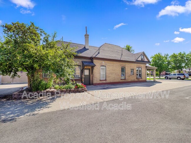 Building Photo - 256 N 500 W
