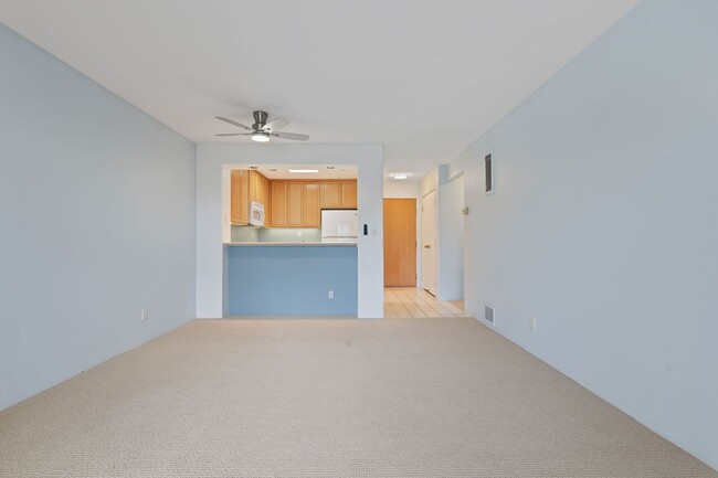 Building Photo - Total Quality Living! El Escorial Villas at East Beach~